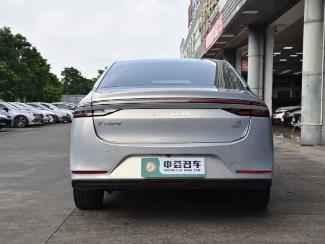 Aion AION S Plus 2022 70 Smart Edition — Фото автомобиля 17
