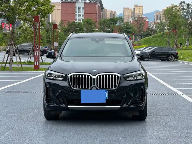 BMW X3 — Фото автомобиля 2