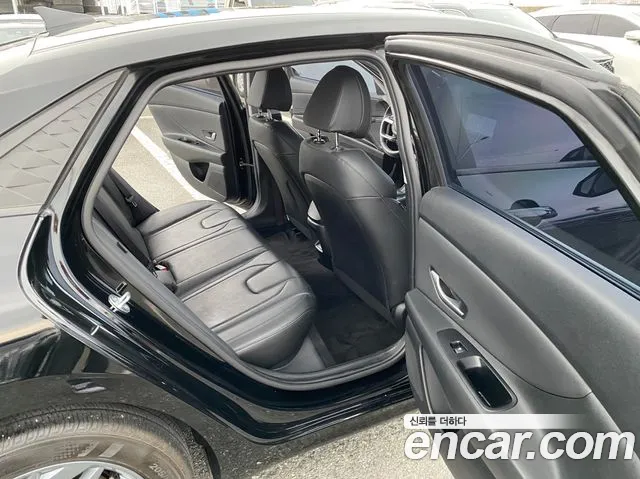 Hyundai Avante CN7 — Фото автомобиля 16