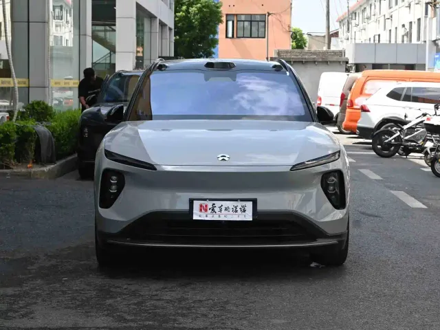 Nio ES6 — Фото автомобиля 2
