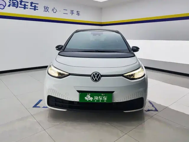 Volkswagen ID.3 — Фото автомобиля 2
