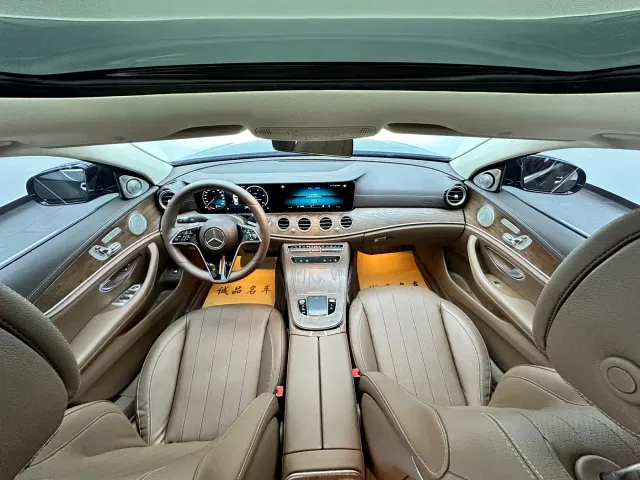 Mercedes-Benz E-Class — Фото автомобиля 14