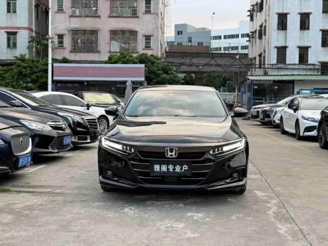 Honda Accord — Фото автомобиля 2
