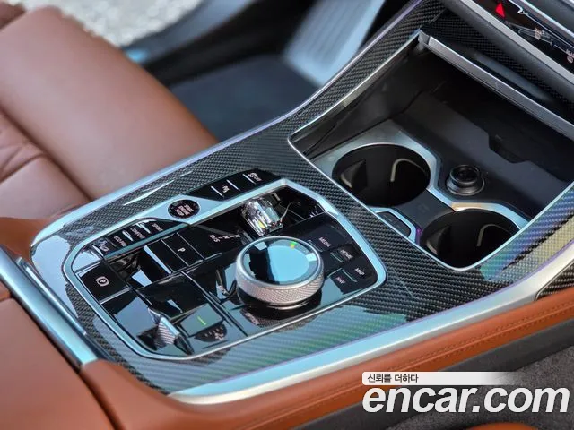 BMW X7 — Фото автомобиля 9