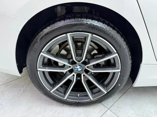 BMW 3 Series — Фото автомобиля 22