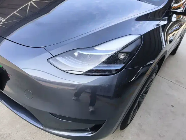 Tesla Model Y — Фото автомобиля 23