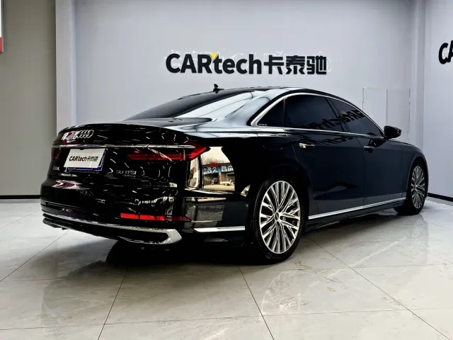 Audi A8 — Фото автомобиля 6