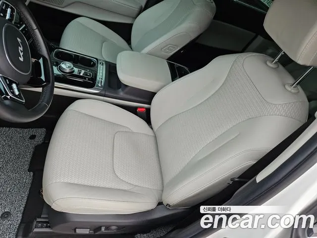 Kia Canival Carnival 4 поколение Бензин 7 мест Signature — Фото автомобиля 6