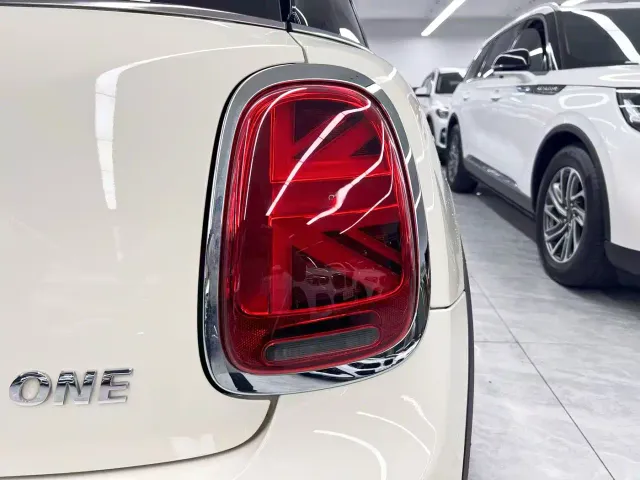 MINI Hatch — Фото автомобиля 22