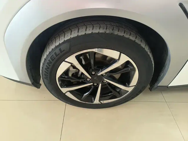 GAC Aion Y — Фото автомобиля 22