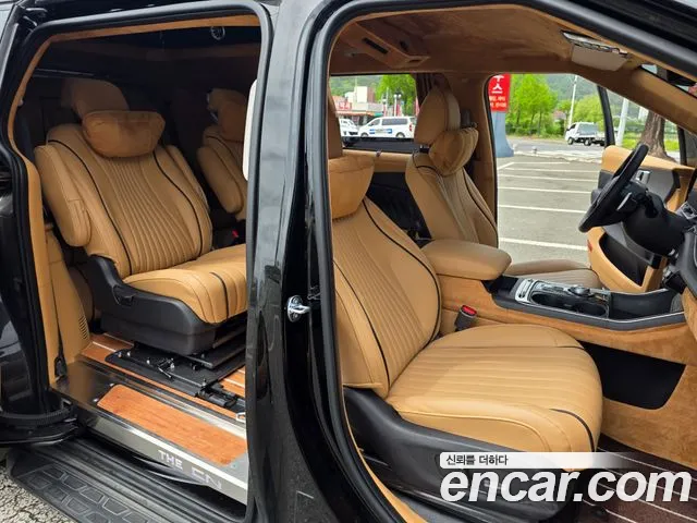 Kia Carnival Generation 4 — Фото автомобиля 17