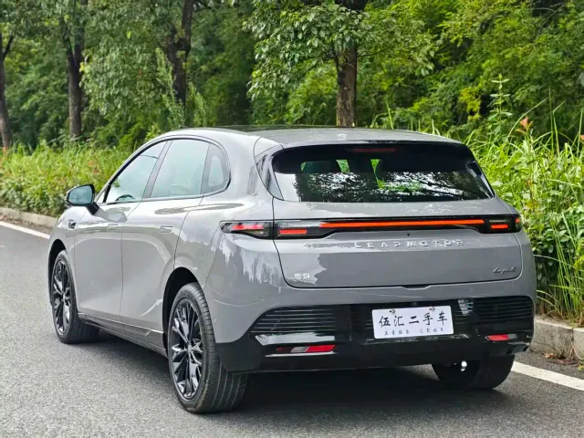Leapmotor Lafa 5 — Фото автомобиля 10