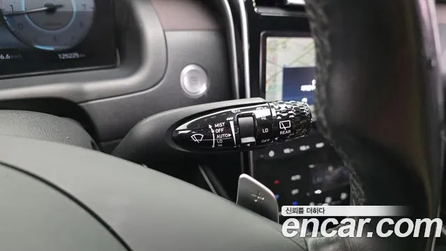 Hyundai Tucson Tucson (NX4) Бензин 1.6 турбо 2WD — Фото автомобиля 24