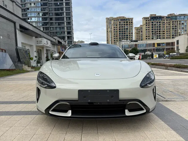 Xiaomi SU7 — Фото автомобиля 2