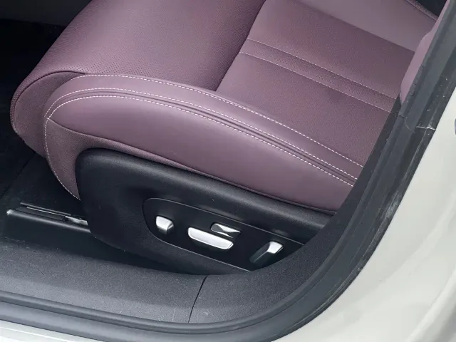 Xiaomi SU7 — Фото автомобиля 12