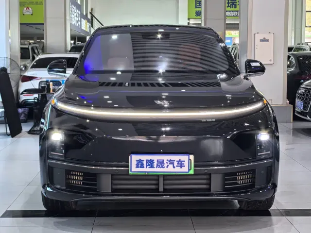 Li Auto L7 — Фото автомобиля 2