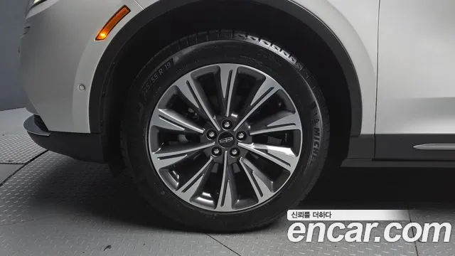 Lincoln Corsair Corsair 2.0 Reserve AWD — Фото автомобиля 3
