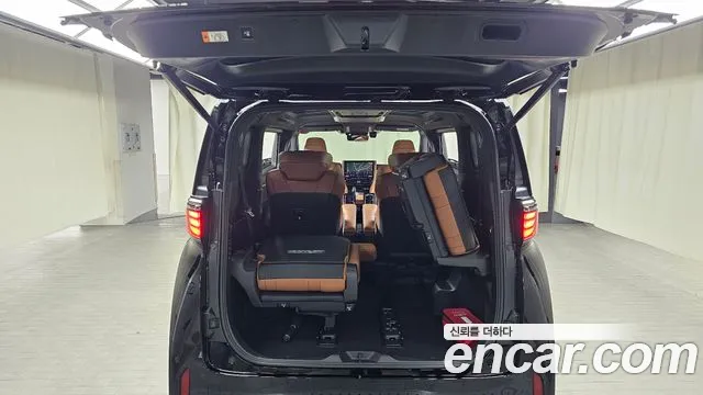 Toyota Alphard — Фото автомобиля 18