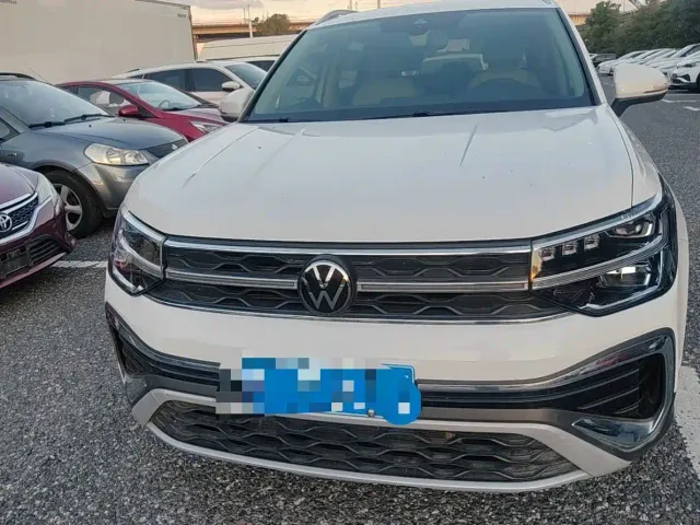 Volkswagen Tharu — Фото автомобиля 2
