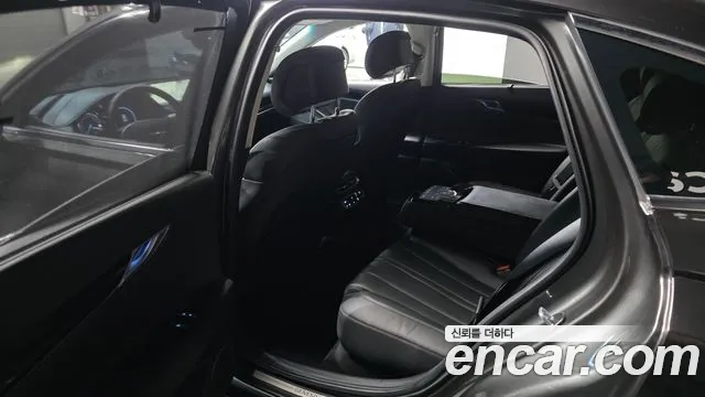 Genesis G80 Бензин 3.5 турбо AWD — Фото автомобиля 11