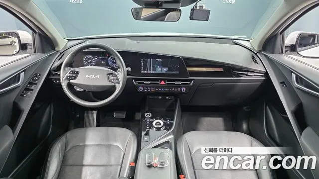 Kia Niro Niro (New) — Фото автомобиля 8