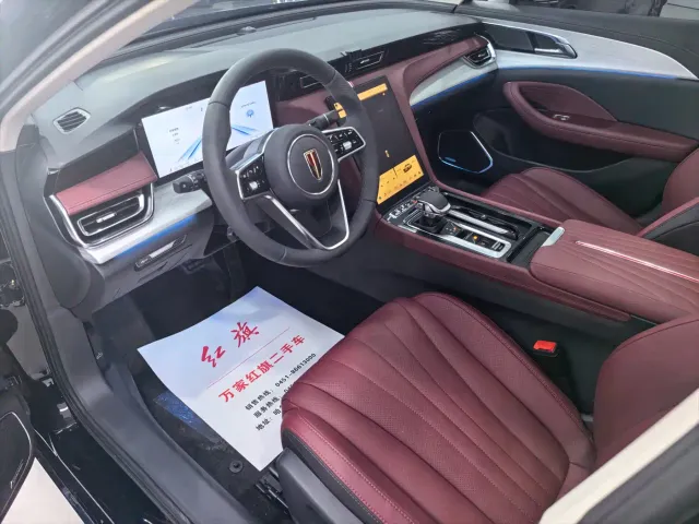 Hongqi H5 — Фото автомобиля 7