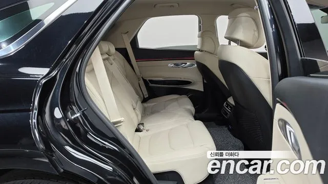 Genesis GV70 — Фото автомобиля 17
