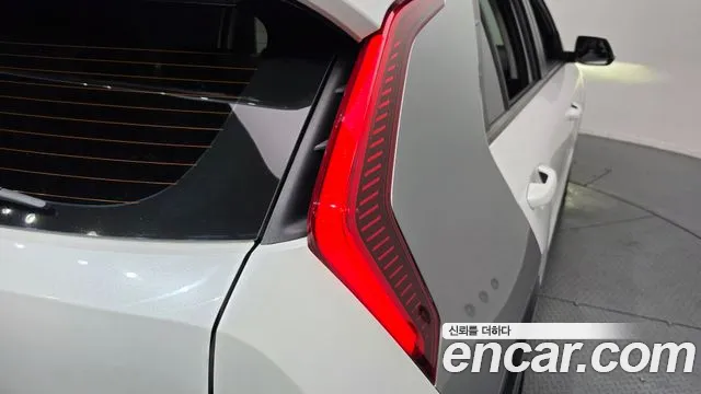 Kia Niro The All New Niro Signature — Фото автомобиля 22