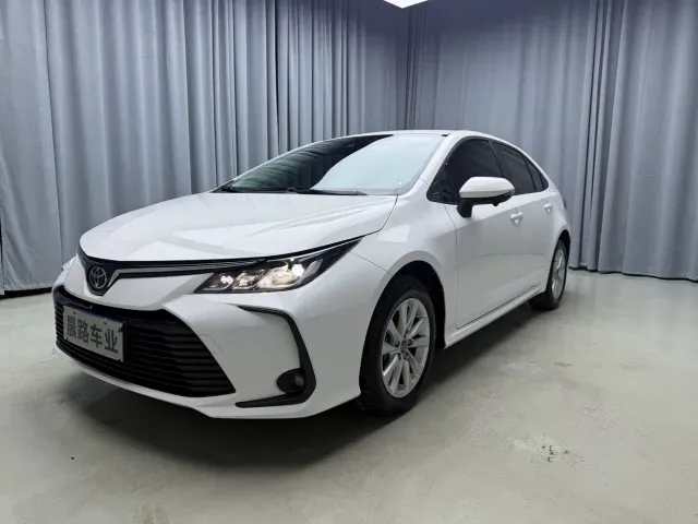 Фотография автомобиля — Toyota Corolla