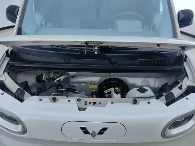 Wuling Hongguang Mini EV — Фото автомобиля 10