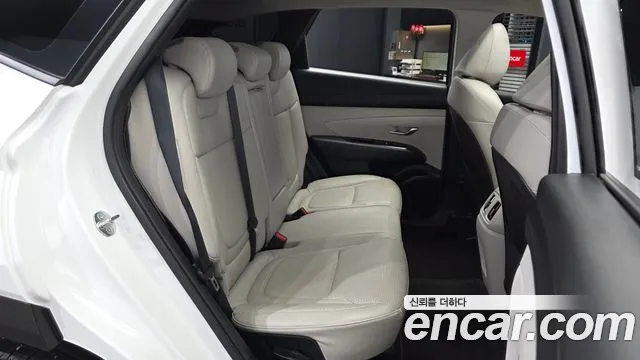 Hyundai Tucson Новый Tucson (NX4) Бензин 1.6 турбо 2WD — Фото автомобиля 12