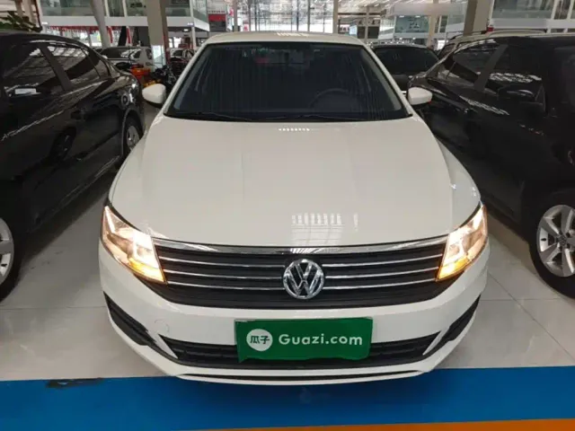 Volkswagen Lavida — Фото автомобиля 2