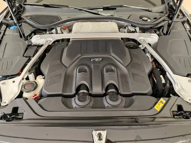 Bentley Flying Spur — Фото автомобиля 9