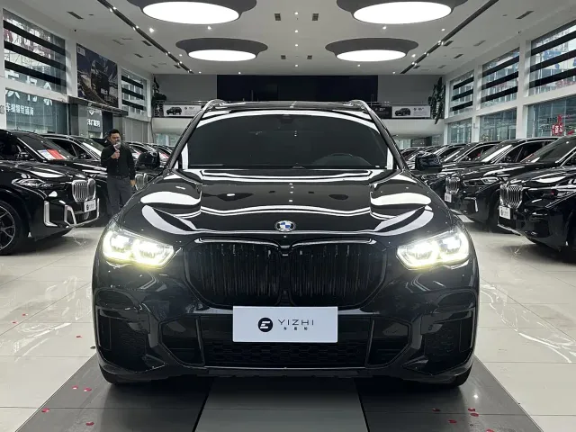 BMW X5 — Фото автомобиля 2
