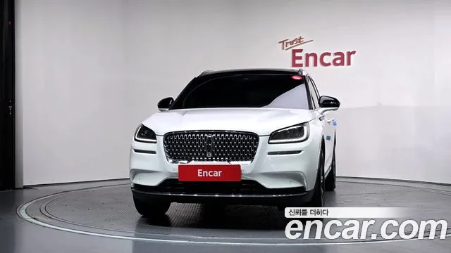 Lincoln Corsair Corsair 2.0 Reserve AWD — Фото автомобиля 3