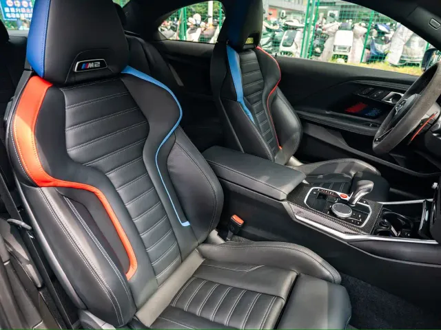 BMW M2 — Фото автомобиля 12