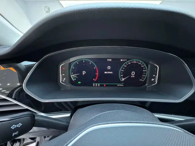 Volkswagen Passat — Фото автомобиля 26
