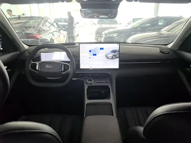 Geely Galaxy Galaxy E5 2026 610km Explorer+ Edition — Фото автомобиля 9