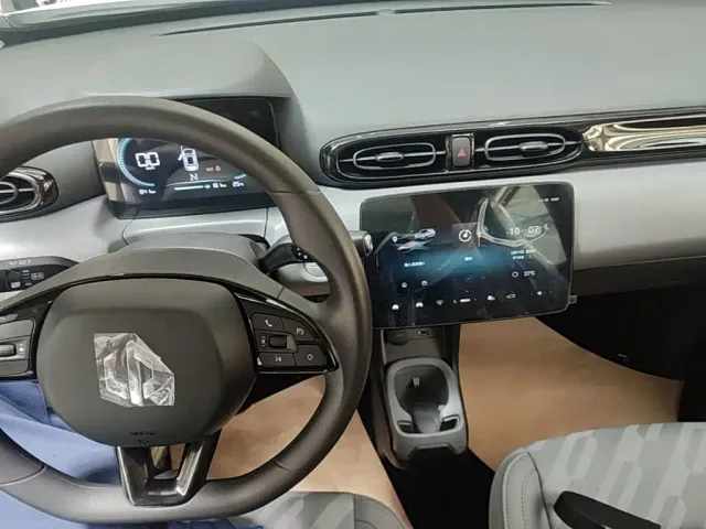 Leapmotor T03 — Фото автомобиля 8