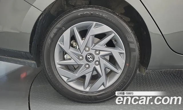 Hyundai Avante CN7 — Фото автомобиля 5