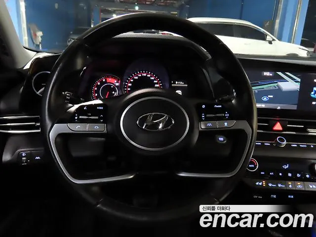 Hyundai Avante CN7 — Фото автомобиля 8