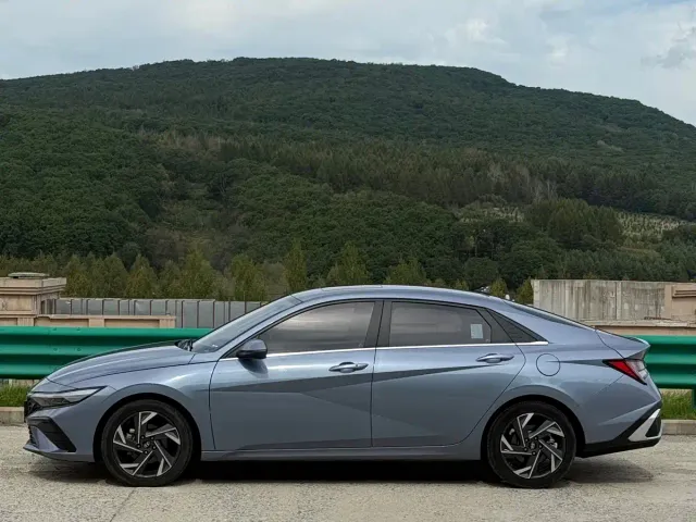 Hyundai Elantra — Фото автомобиля 6