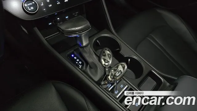 Hyundai Sonata Sonata Edge(DN8) 2.0 LPG(Для проката) — Фото автомобиля 9