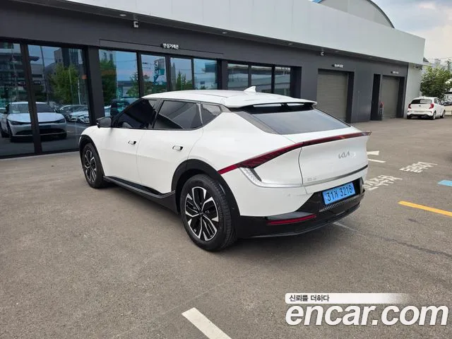 Kia EV6 — Фото автомобиля 4