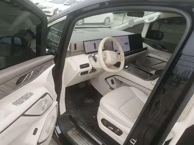 Wey Alpine — Фото автомобиля 15