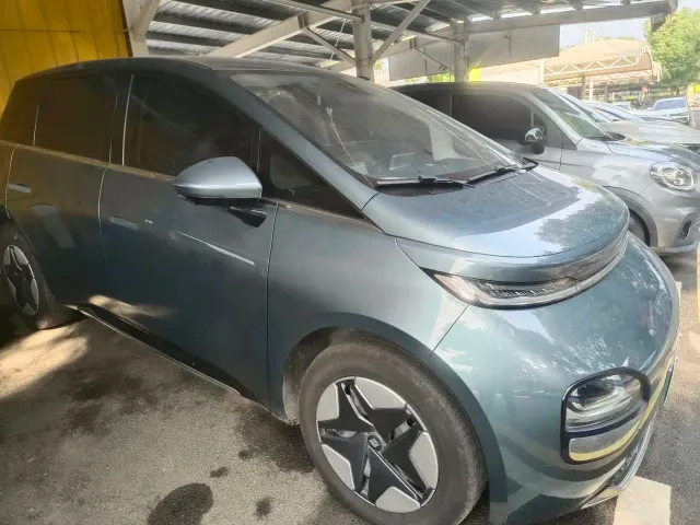 Фотография автомобиля — Baojun Cloud