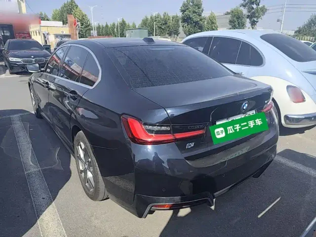 BMW i3 — Фото автомобиля 4