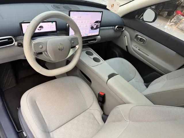 Leapmotor A10 — Фото автомобиля 4
