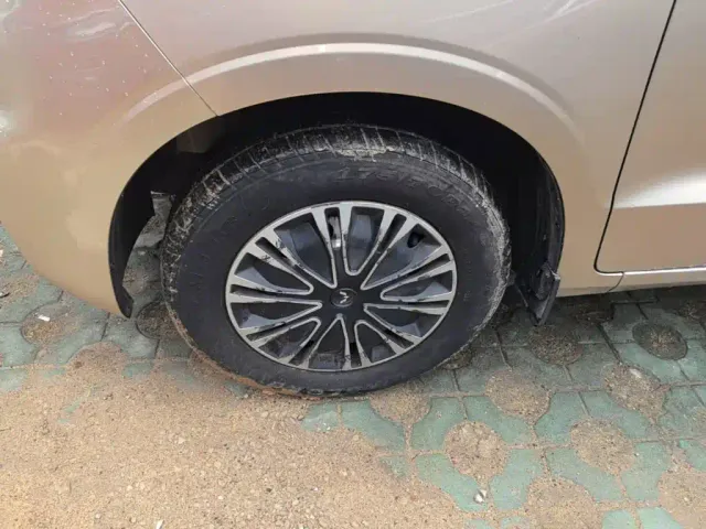 Wuling Hongguang V — Фото автомобиля 22