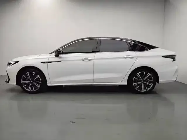 Chery Arrizo 8 — Фото автомобиля 3